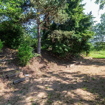 Maisonnette Les Issignols * Colombier-le-Vieux